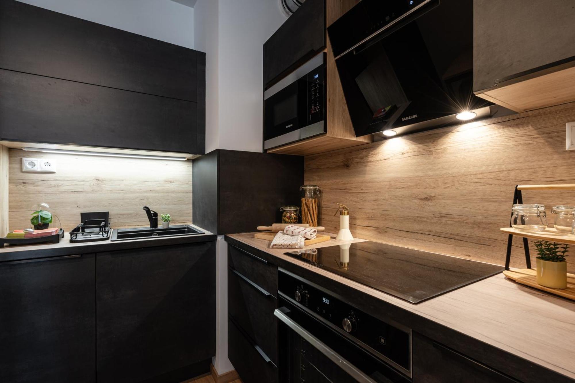 Blooming Budapest Apartment With Free Underground Parking 外观 照片